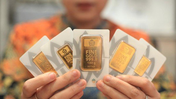 Jelang Rilis Data Inflasi dan Negosiasi Dagang AS–China, Harga Emas Dunia Naik Tipis