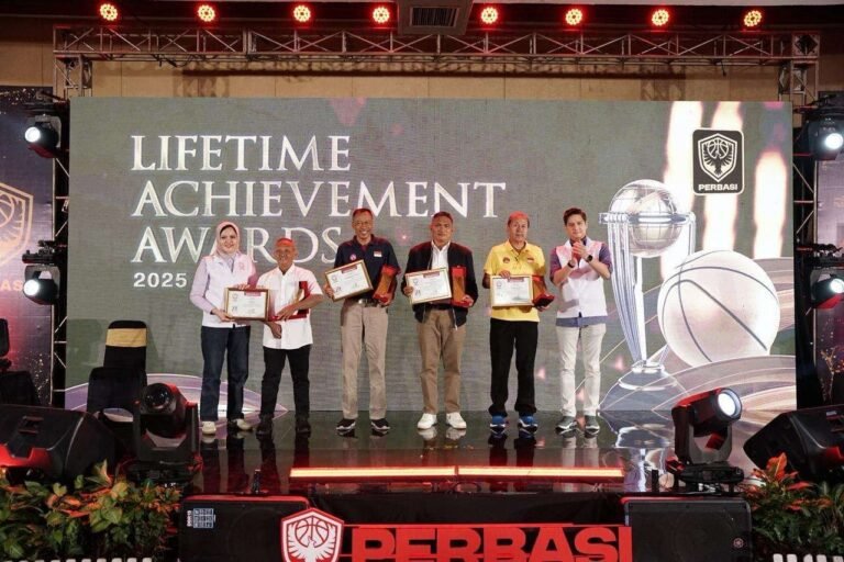 PERBASI Rayakan 74 Tahun Perjalanan dengan Penghargaan Lifetime Achievement